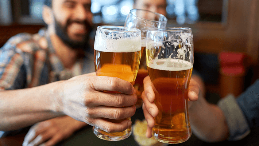 Kutatások bizonyítják, a sör, a bor és a pálinka jótékony hatásait | FEOL